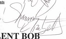 Shannon Elizabeth signature